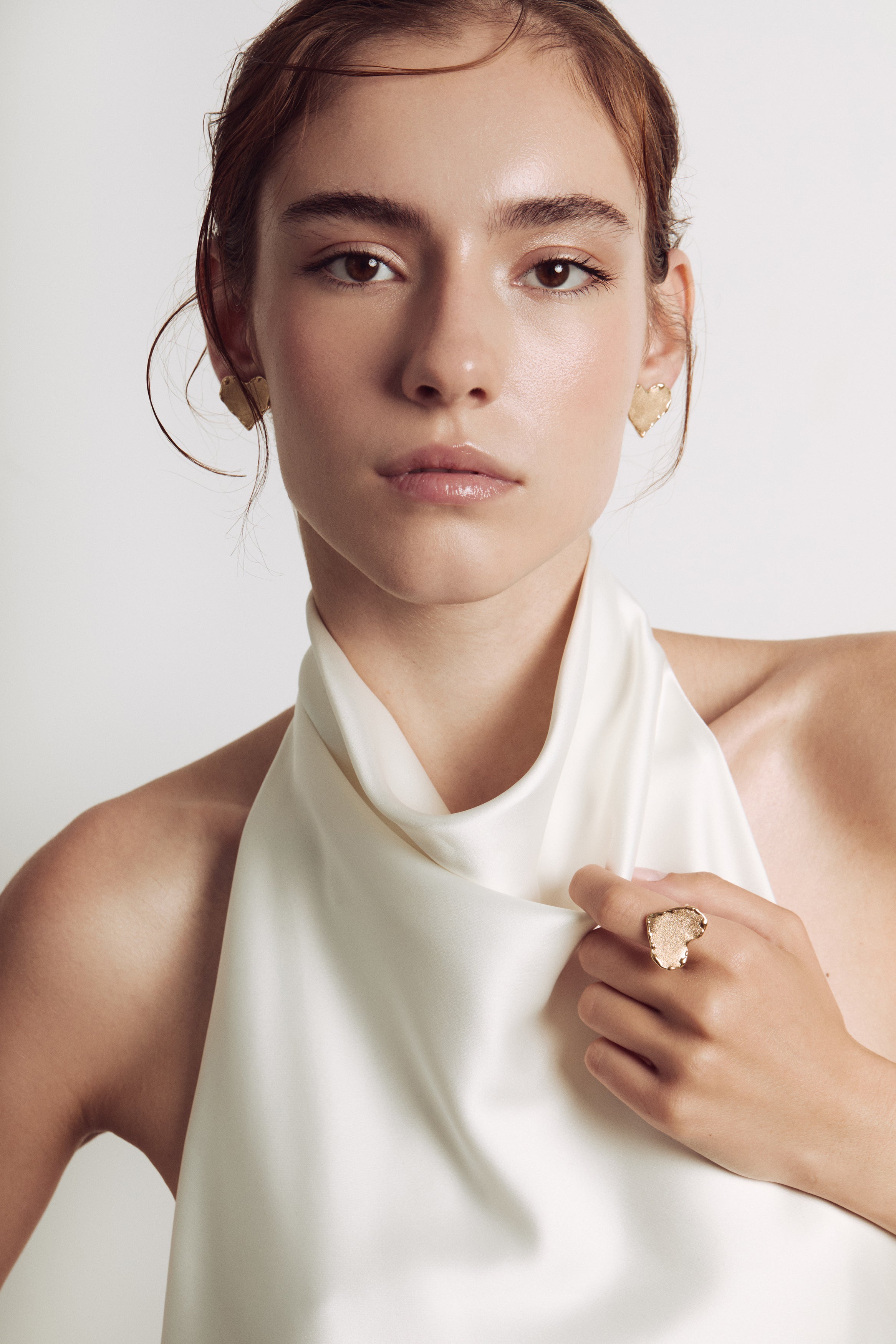 Cercei Kalila aur 14k 585 Jasiri Bijuterie Contemporana Bijuterie de Autor Cercei Inimioare Inima Heart Earrings Contemporary Author Jewelry Cadou Gift Gold