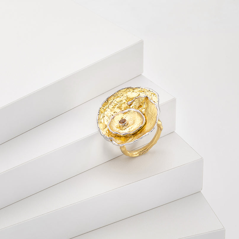 RESILIENCE ring with natural citrine