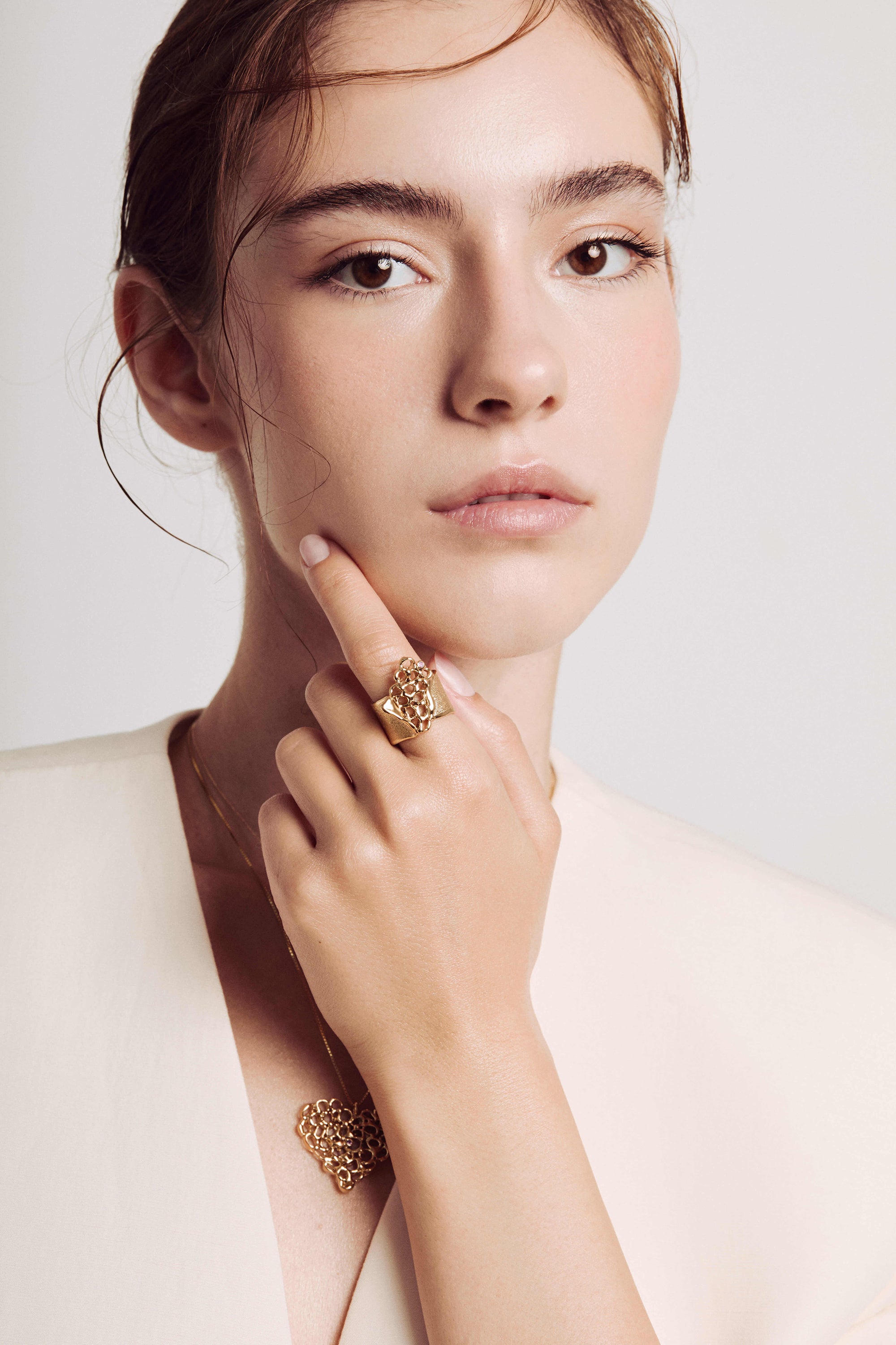 Jasiri-Ring-Sterling Silver and Amethyst Inel argint Bijuterie de Autor Ametist Bijuterie Contemporana de Designer Contemporary Designer Jewelry Author Gift