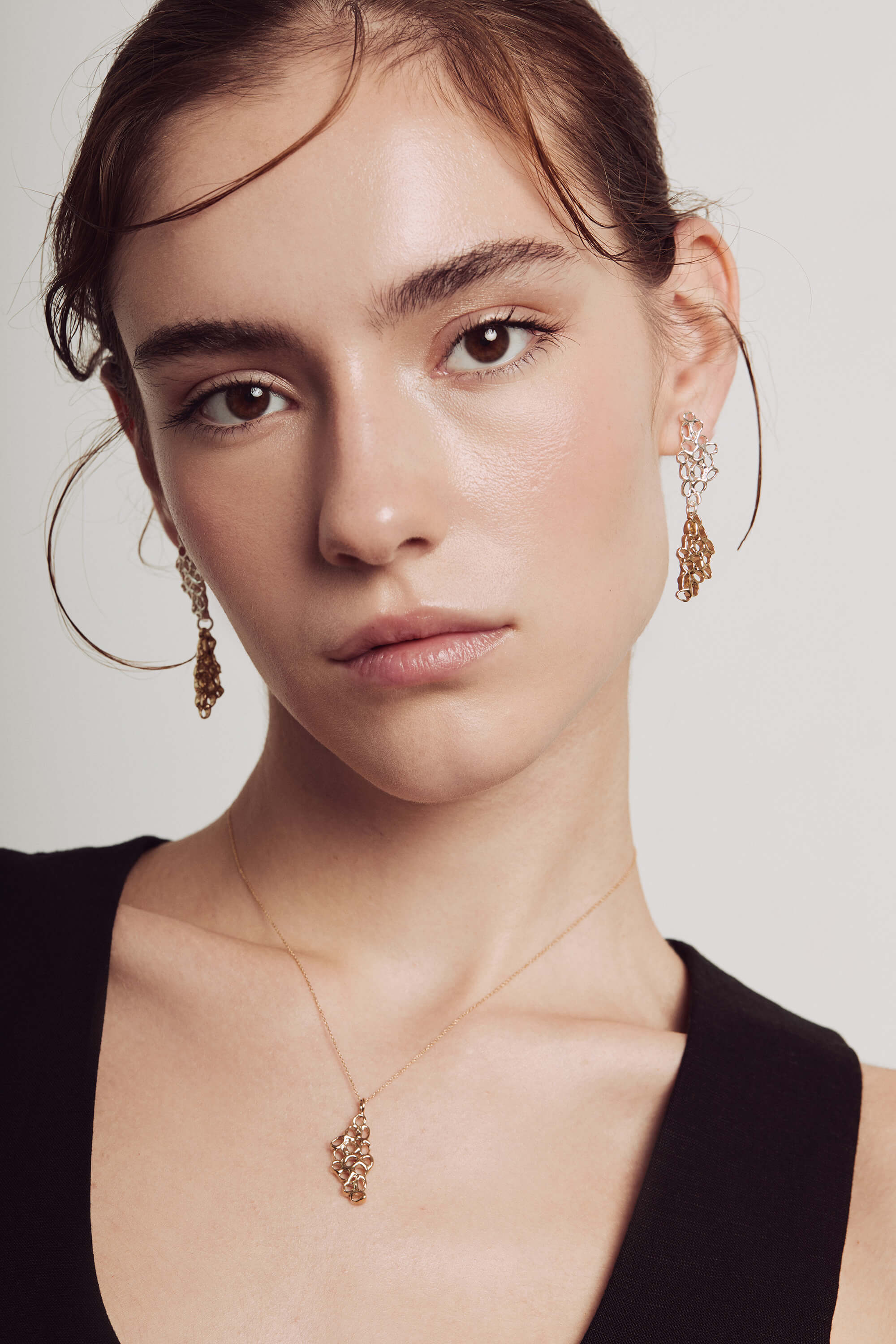 Statement earrings UZURI Gold 