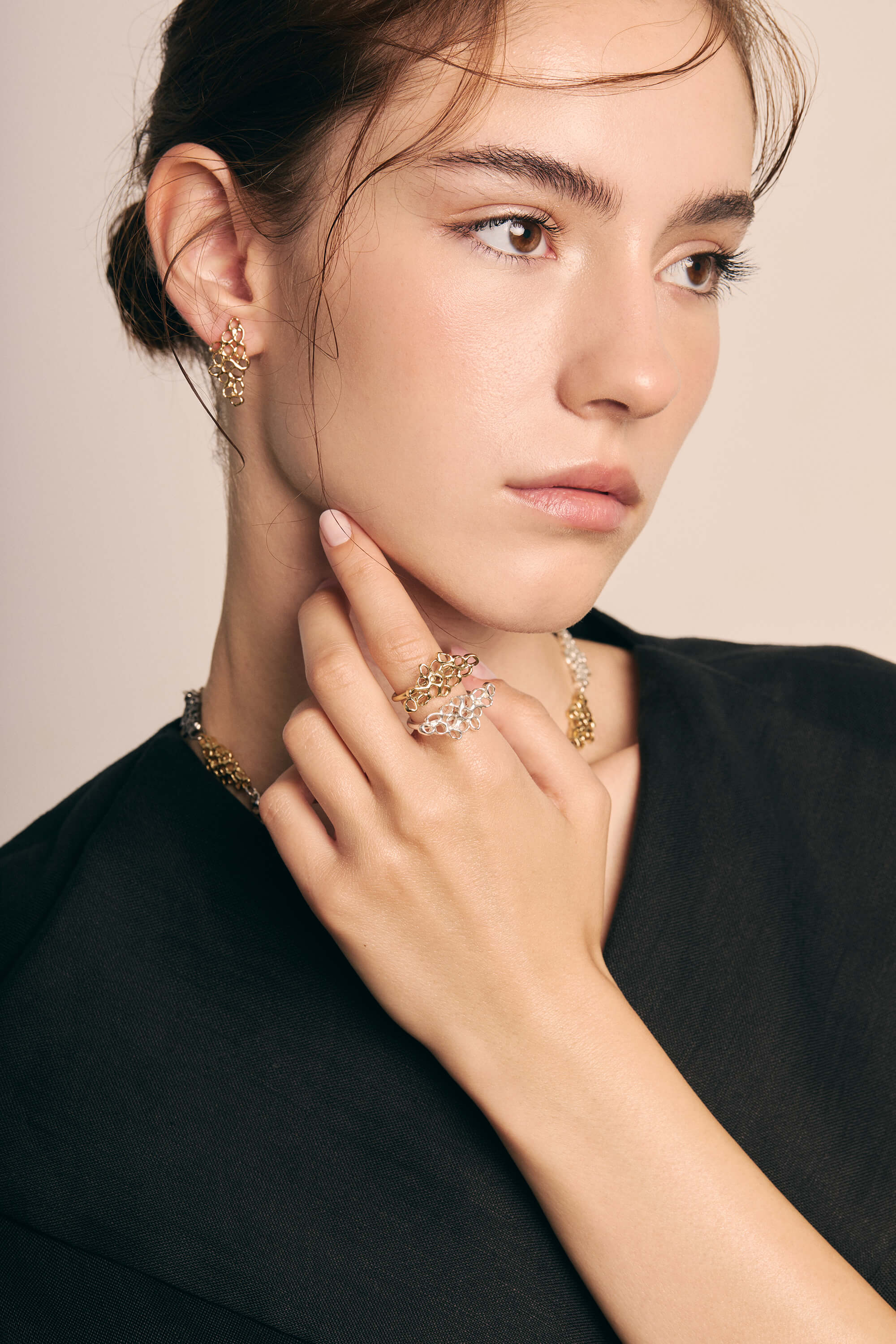 Statement earrings UZURI Gold 